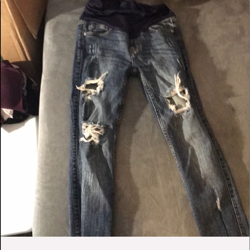 Maternity skinny jeans/jeggings (size 25 or 0)